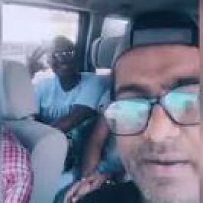 বাংলাদেশের হাওয়া সিনেমার গান গাইছেন সাউথ আফ্রিকান বুতসোয়ানা'র তেবেগা কেরেং | সাদা সাদা